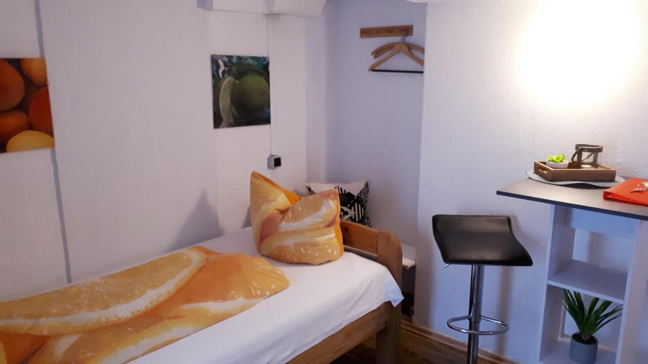 Souterran Zimmer Mönchengladbach Buitenkant foto